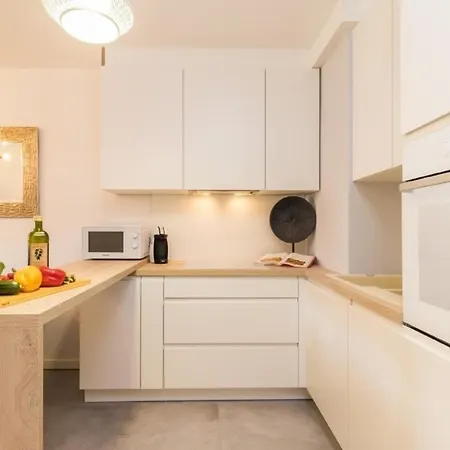 Neu Hervorragende 4-sterne-barbieri-wohnung In Der Nahe Des Meeres In Pula, Istrien Pula