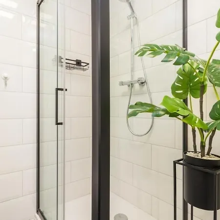 Neu Hervorragende 4-sterne-barbieri-wohnung In Der Nahe Des Meeres In Pula, Istrien Apartment *