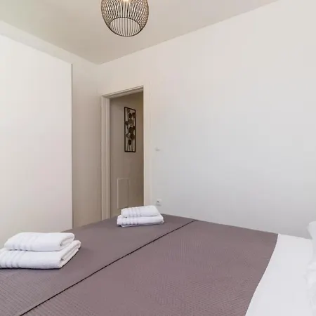 Neu Hervorragende 4-sterne-barbieri-wohnung In Der Nahe Des Meeres In Pula, Istrien Pula